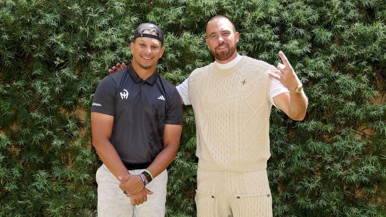 트래비스 켈시와 패트릭 마옴스, 1587 프라임 리뷰